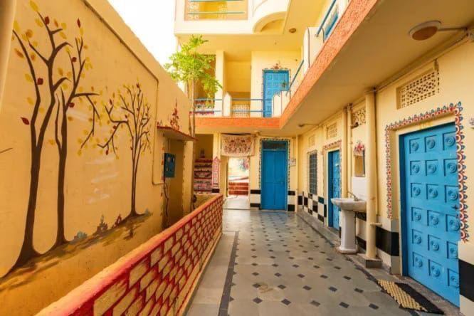One Light Hostel 布什格尔 外观 照片