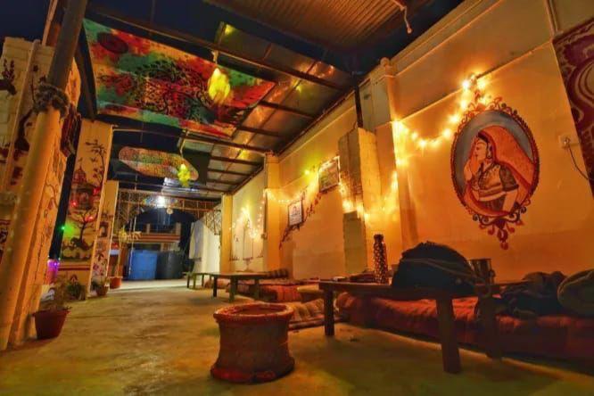 One Light Hostel 布什格尔 外观 照片