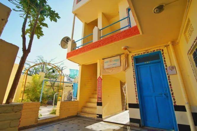 One Light Hostel 布什格尔 外观 照片