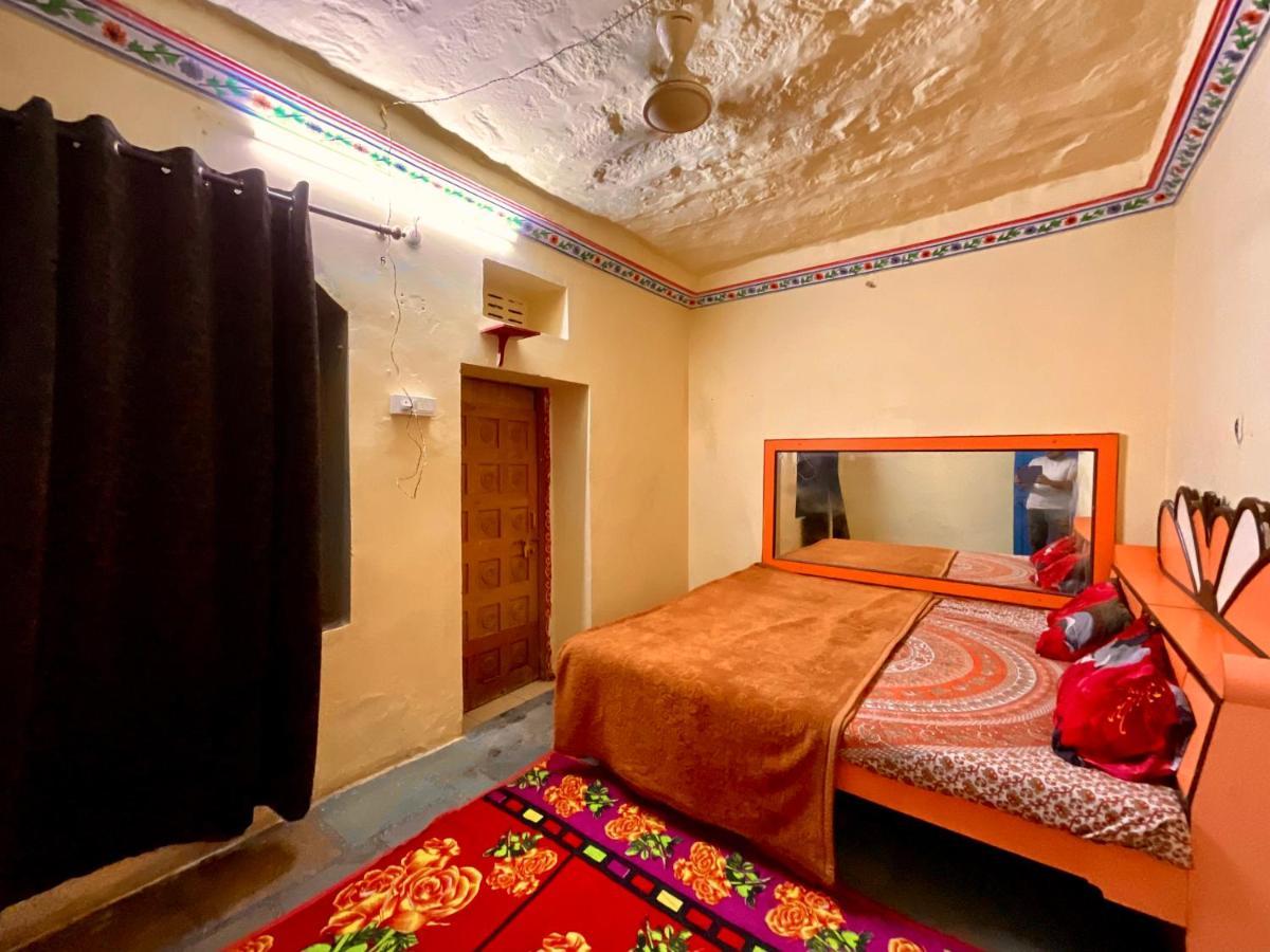 One Light Hostel 布什格尔 外观 照片