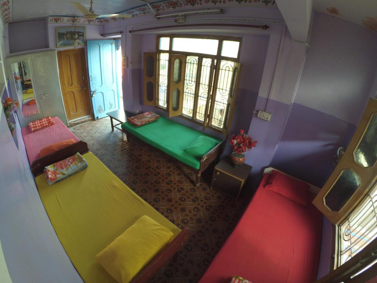 One Light Hostel 布什格尔 外观 照片