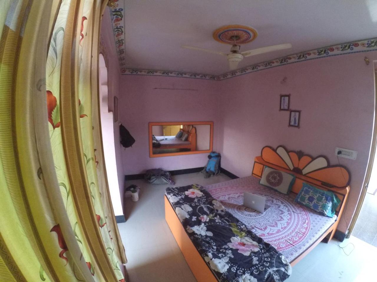 One Light Hostel 布什格尔 外观 照片