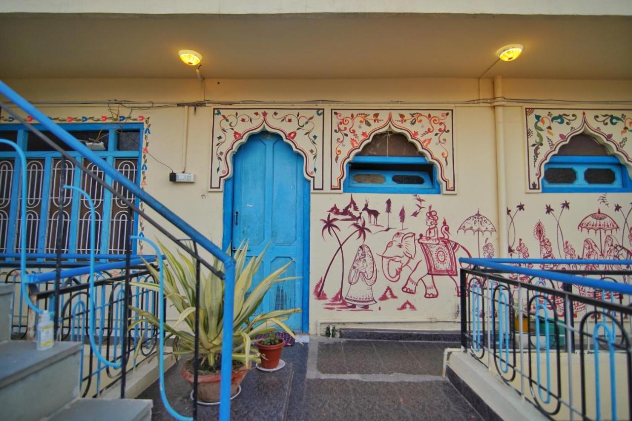 One Light Hostel 布什格尔 外观 照片