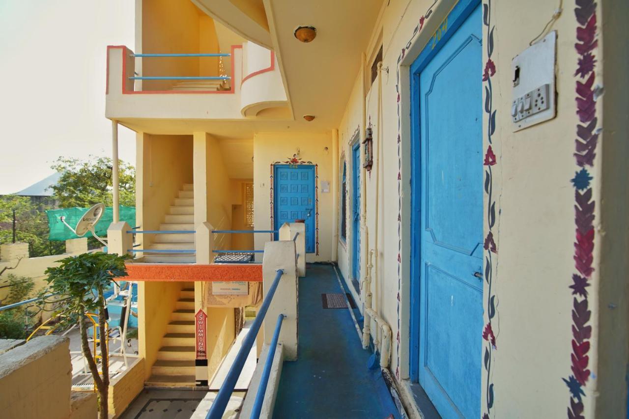 One Light Hostel 布什格尔 外观 照片